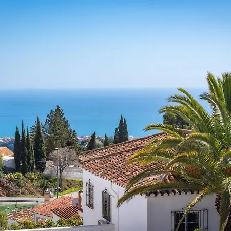 Idyllic Townhouse With Scenic Views Pueblo Tatil Evi Mijas