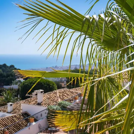 Idyllic Townhouse With Scenic Views Pueblo Tatil Evi